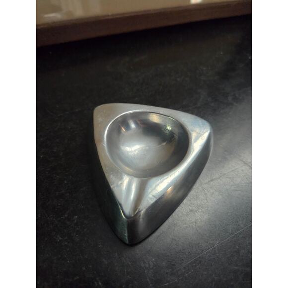 Vintage Aluminum Ashtray 3.5" Mid Century Modern Space Age Triangular Design - Picture 3 of 5
